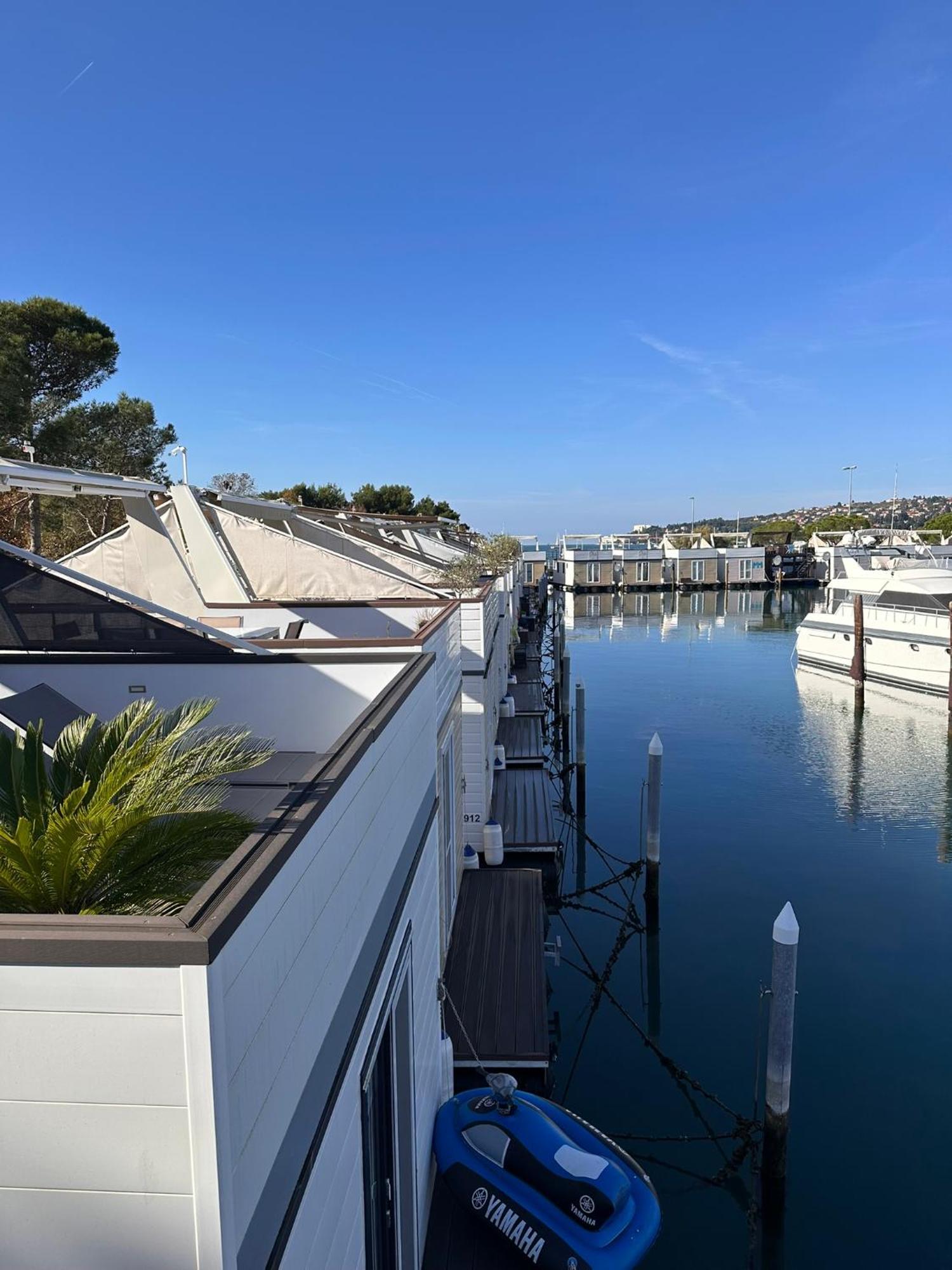 波尔托罗Floating House - Marina Pearl公寓 外观 照片