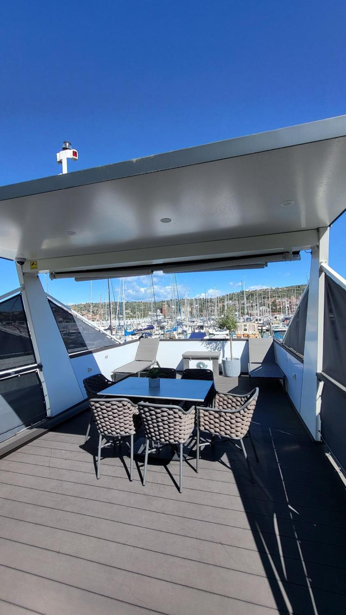 波尔托罗Floating House - Marina Pearl公寓 外观 照片